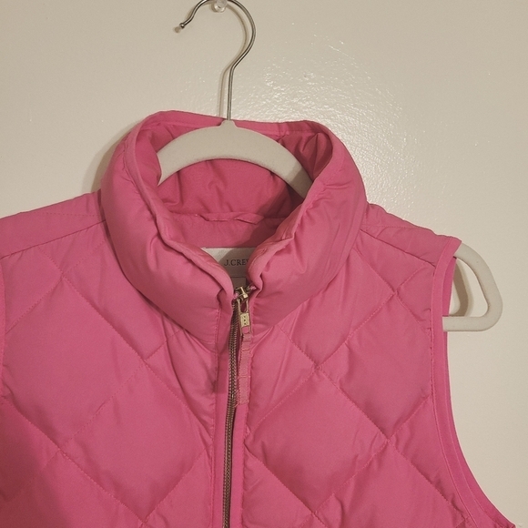J. Crew | Women's Hot Pink Excursion Down Quilted Puffer Vest (Size Medium) - Picture 5 of 12